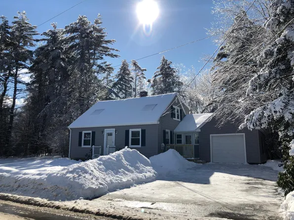 31 Farwell Ave, Cumberland, ME 04021