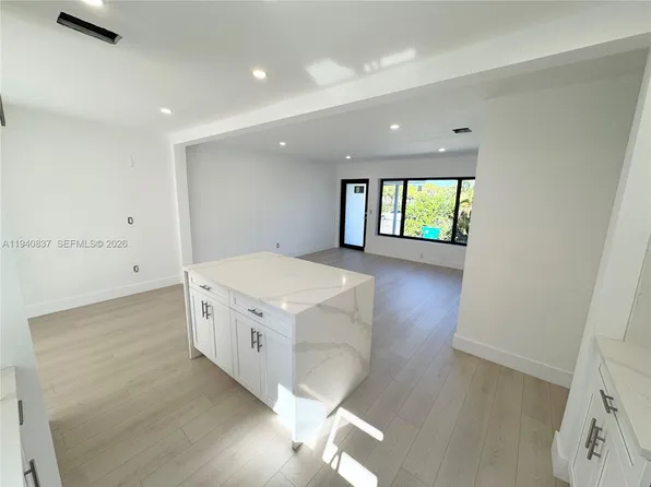 1180 Opa Locka Blvd #1180, Miami, FL 33168