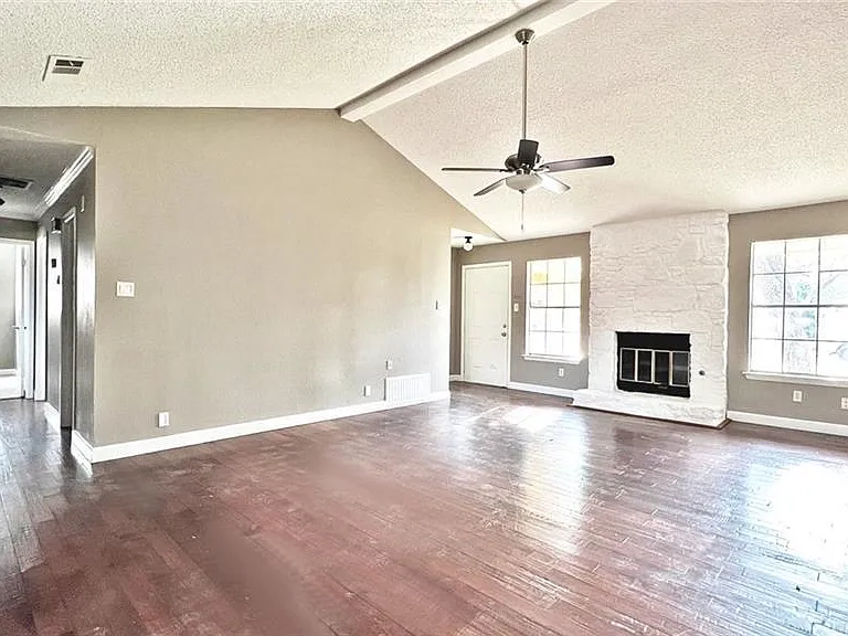 11909 Hardwood Trl — Photo 10