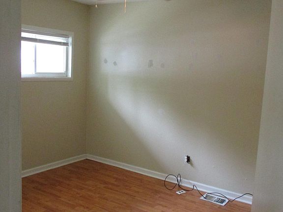 5th image of 956 Kramer Ave