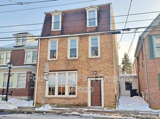 46 W Middle St APT 3, Gettysburg, PA 17325