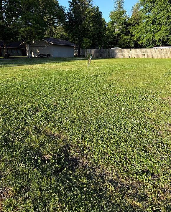1st image of 404 Warren Ave