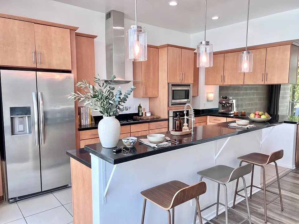 368 S Farmer Ave #368