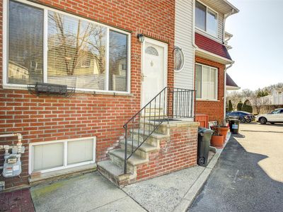 93 Cranford Ct, Staten Island, NY, 10306