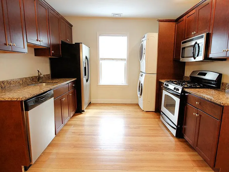 12 Homer St #2 — Photo 11