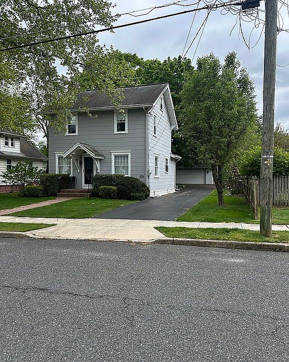 1st image of 212 Swarthmore Rd
