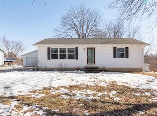 1304 Southview Ln NE, Swisher, IA 52338