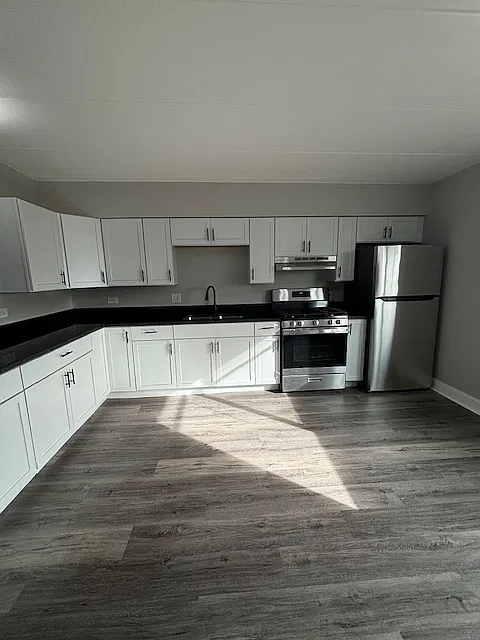 1704 Indianapolis Boulevard - 5 — Photo 2