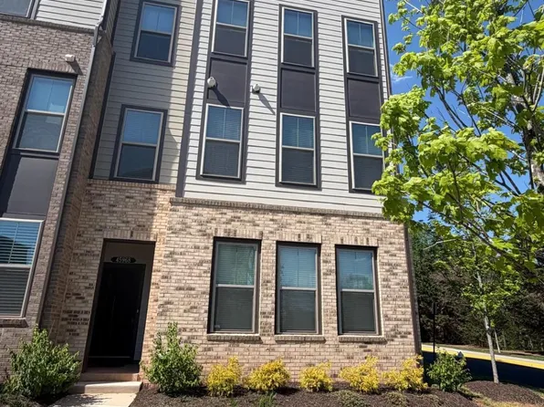 45968 Swallow Ter, Sterling, VA 20165