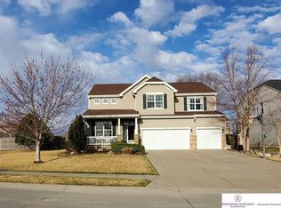 10914 S 113th St, Papillion, NE 68046