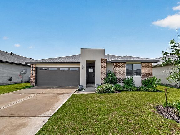 3rd image of 3822 Sparkman Ln