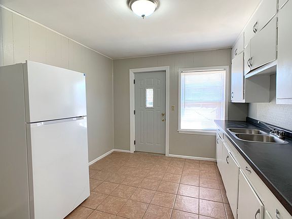 5th image of 1610 5th Ave APT C