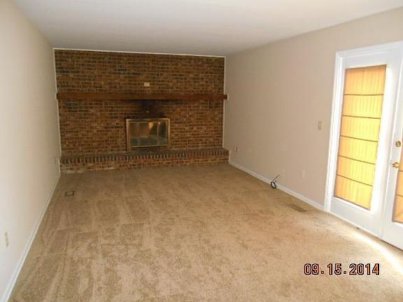 4th image of 4248 Crownwood Ave