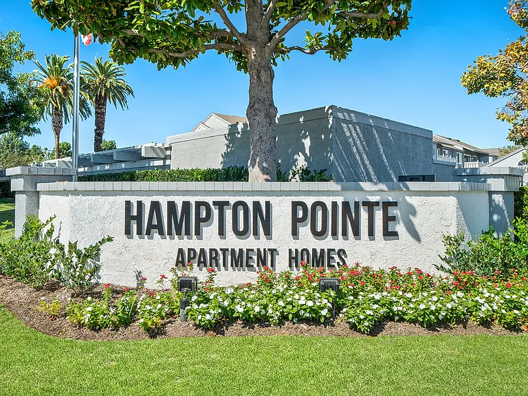 Hampton Pointe — Photo 44