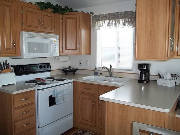 3rd image of 4700 E Main St #513