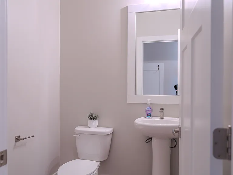 Ventura Townhouses LLC — Photo 24
