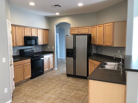 5th image of 42126 N 44th Dr