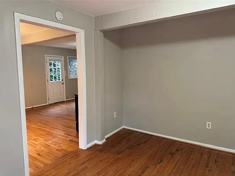 3047 Alston Dr — Photo 5
