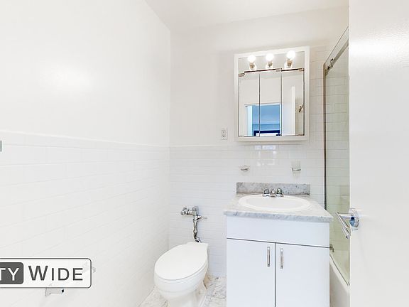 4th image of 96 5th Ave APT 9P