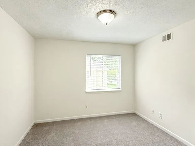Brynn Marr Village — Photo 36