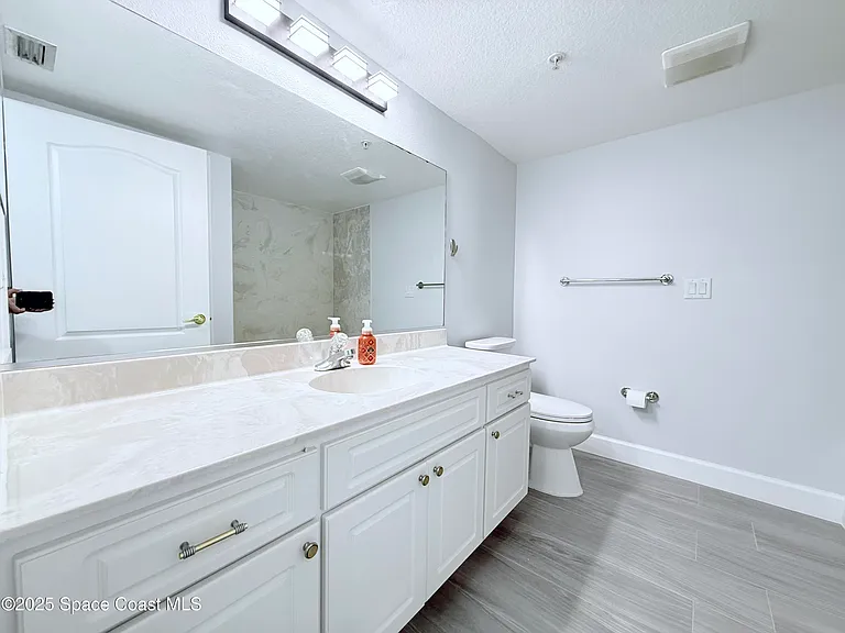 8922 Laguna Ln #201 — Photo 28