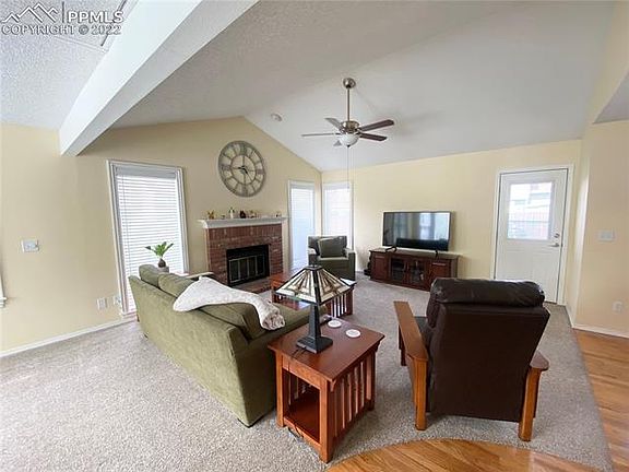 5th image of 8440 Sassafras Dr