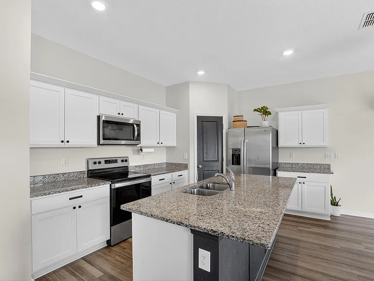 1044 Kelly Fern Loop — Photo 12
