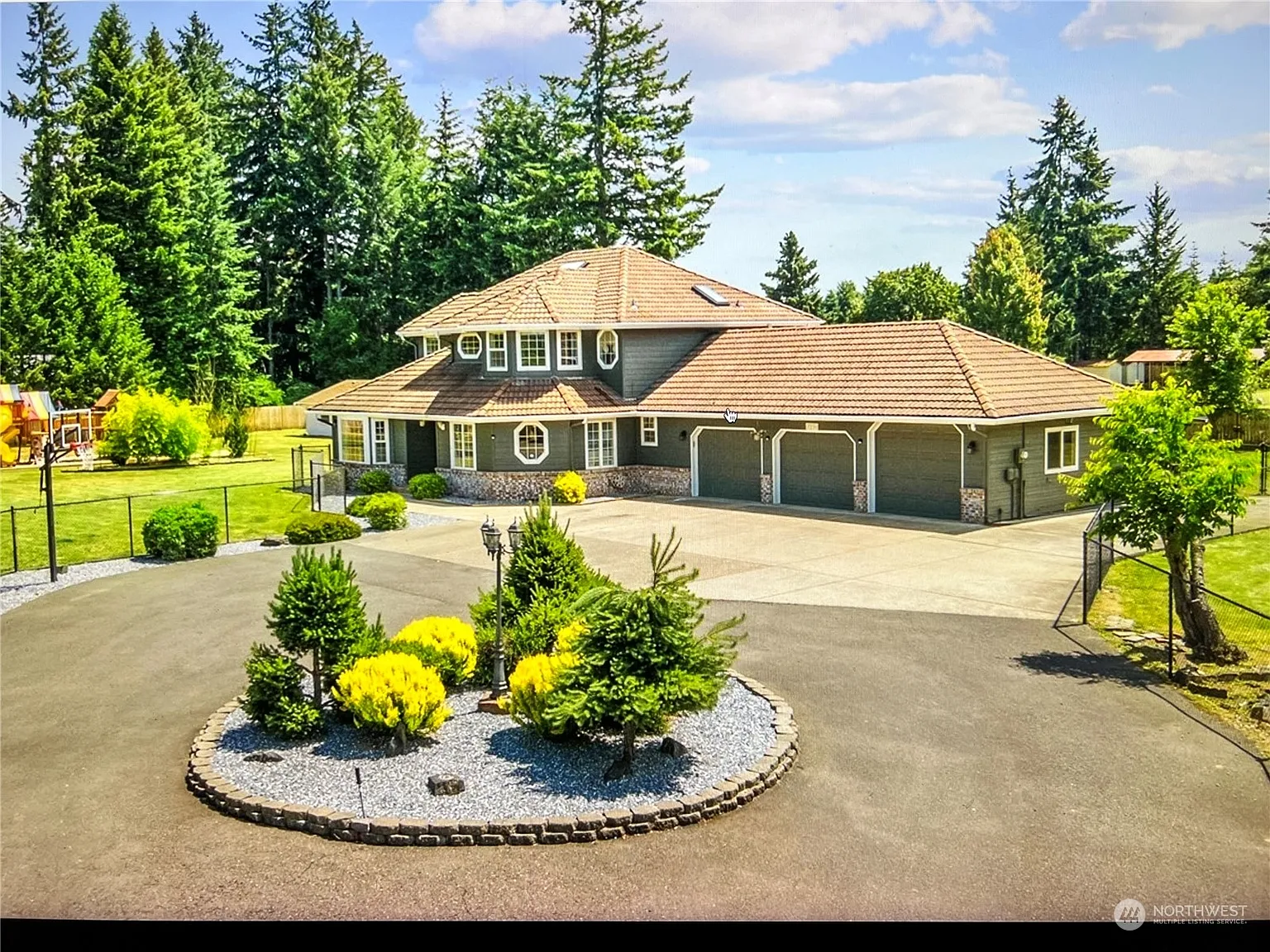 7236 Rixie Road SE photo 1