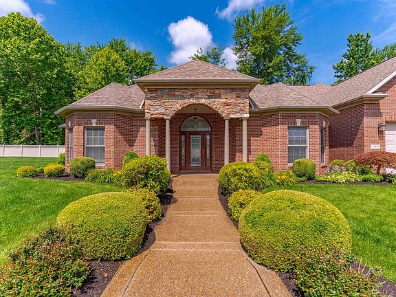 4th image of 1469 Woodfield Dr