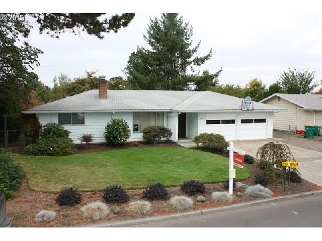 1425 Willamina Ave photo 1