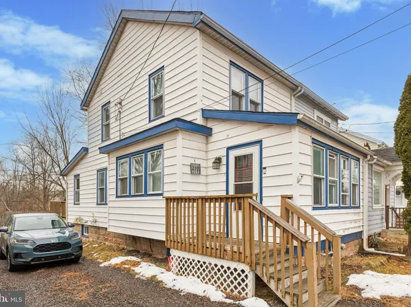 2921 E Walnut St, Colmar, PA 18915