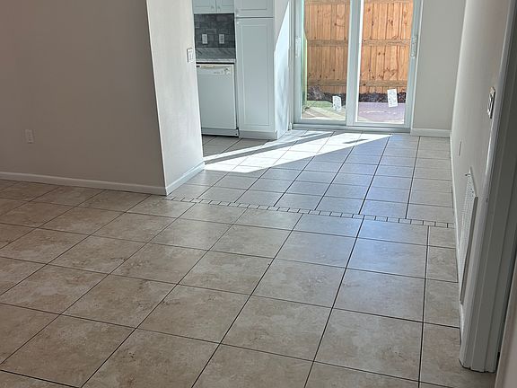 4th image of 518 44th St W
