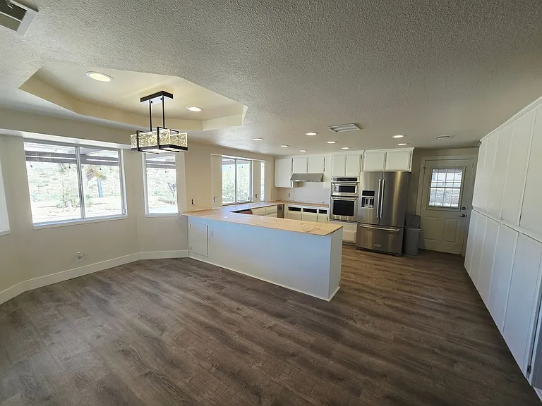 9039 Hermosa Ave — Photo 4