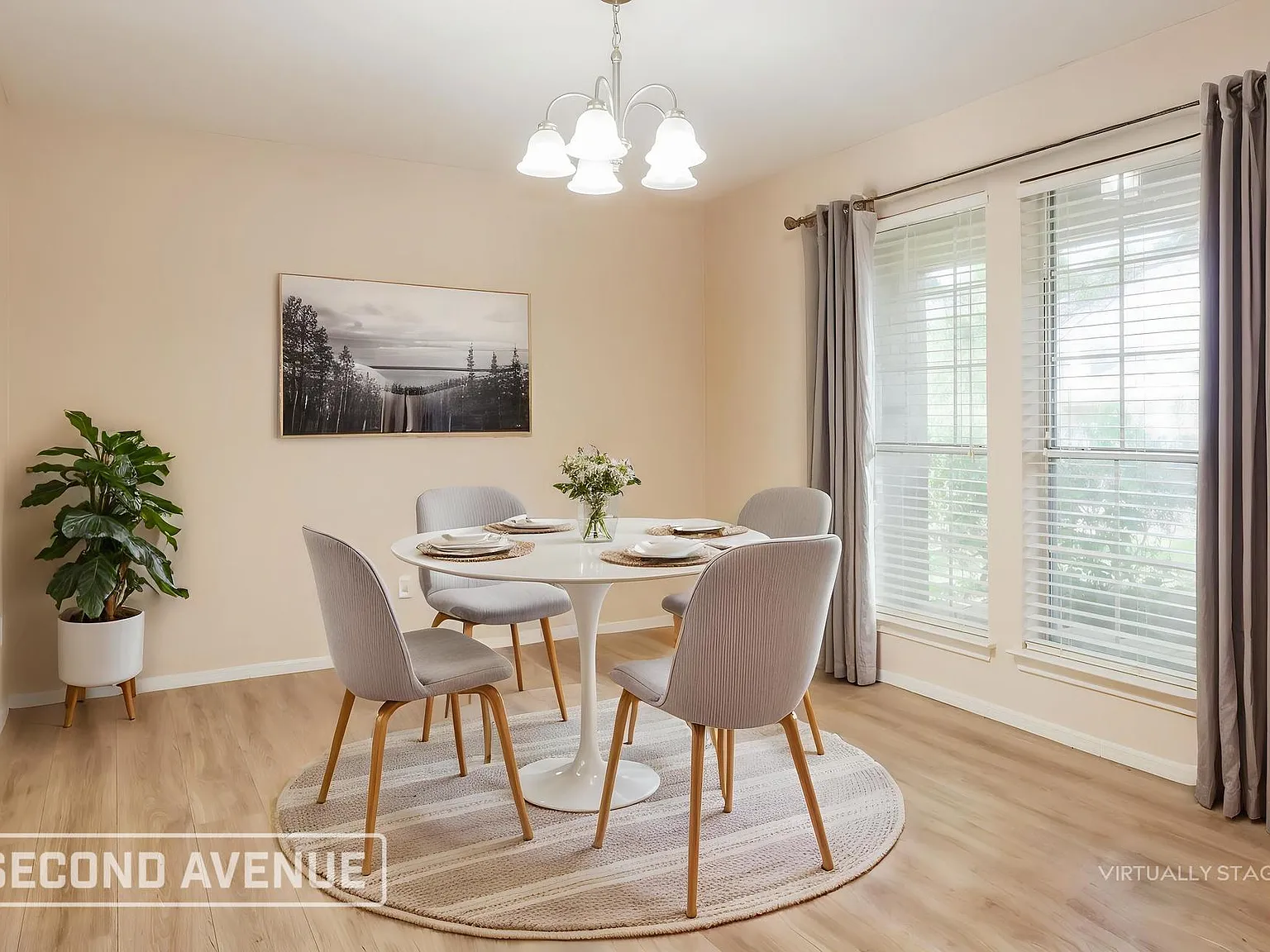 5 bed, 2.5 bath, 2432 sqft, $3,195 — Photo 3