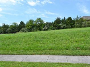 18 Rippling Waters Cir #18, Sevierville, TN 37876