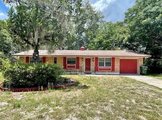 903 N Chester St, Leesburg, FL 34748