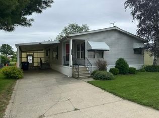 711 Brookside Dr, Wellington, OH 44090