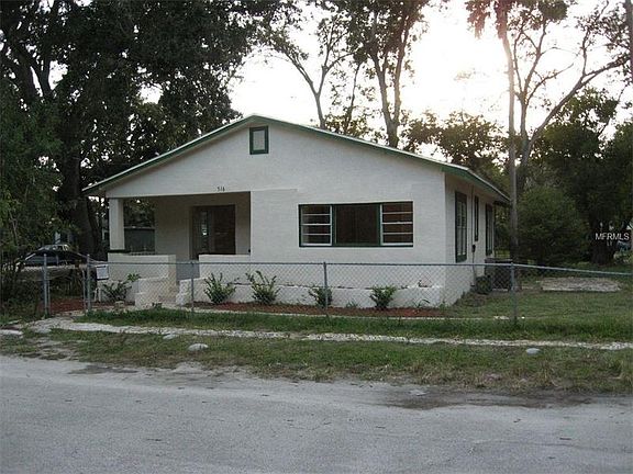 3rd image of 516 Pleasant St