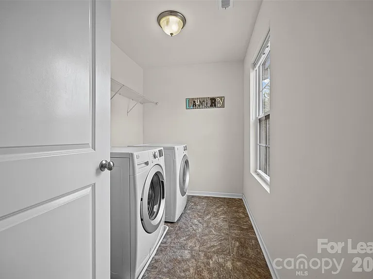 409 Elizabeth Valley Ln — Photo 19