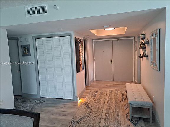 5th image of 4001 Hillcrest Dr APT 302-4