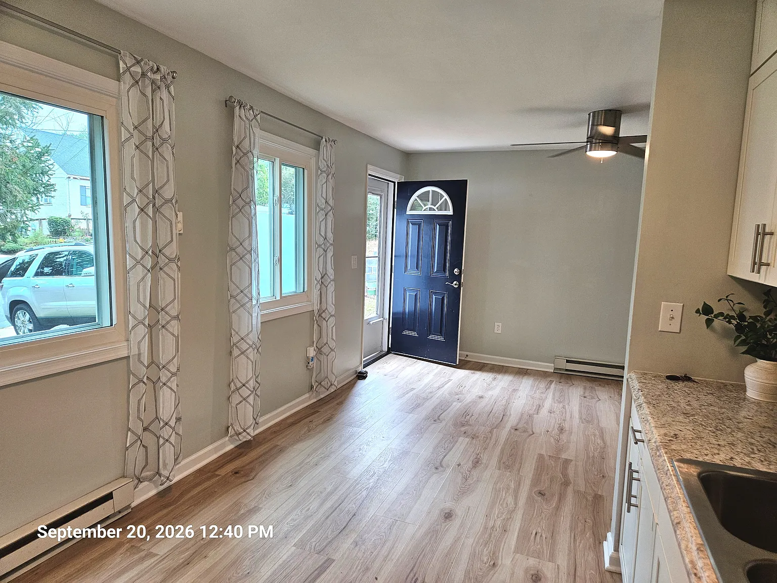 510 Rockland Avenue - B — Photo 2