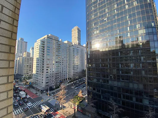 Rented by Brown Harris Stevens | media 22