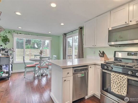 4th image of 10644 2nd Place SW