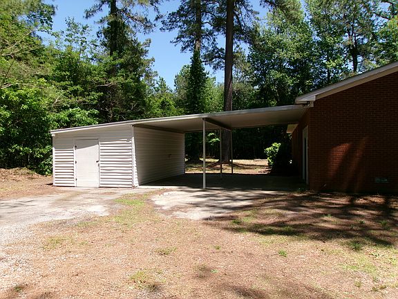 Carport, Storage