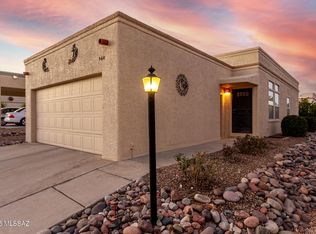 560 W Parkwood Ct, Green Valley, AZ 85614
