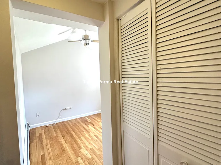 56 Crescent Ave #2F — Photo 14