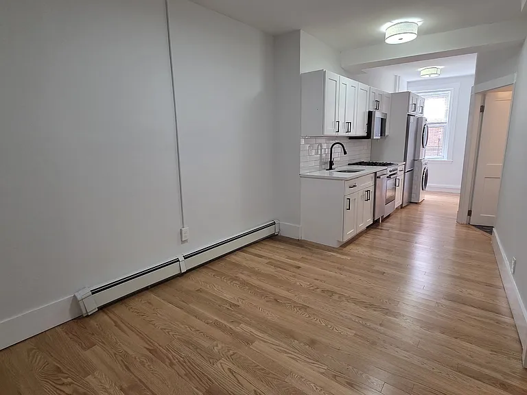 152 Salem St #3 — Photo 9
