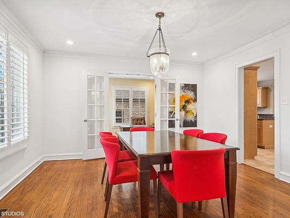 5th image of 734 N Belmont Ave