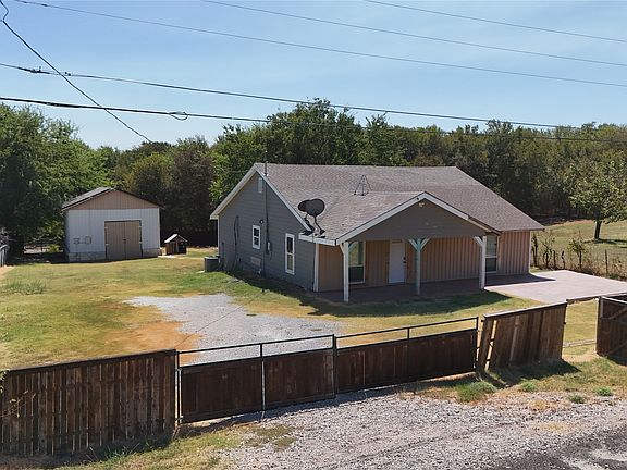 2nd image of 2228 County Road 900