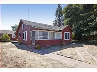 240 Berkshire Ave photo 1